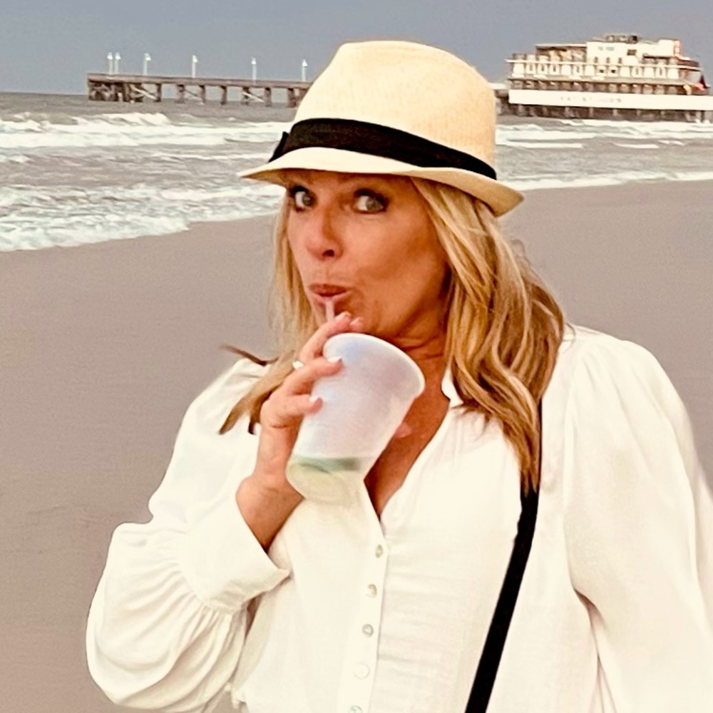 Meet your Posher, Arlyne